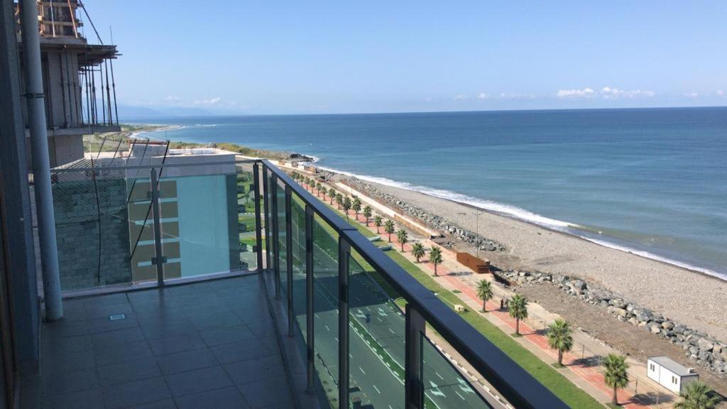 Zeyton Hotel Batumi Exterior photo