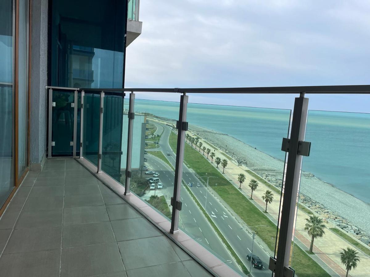 Zeyton Hotel Batumi Exterior photo