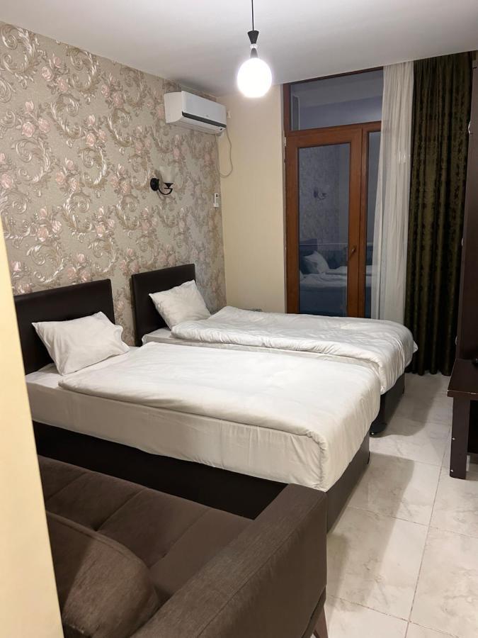 Zeyton Hotel Batumi Exterior photo