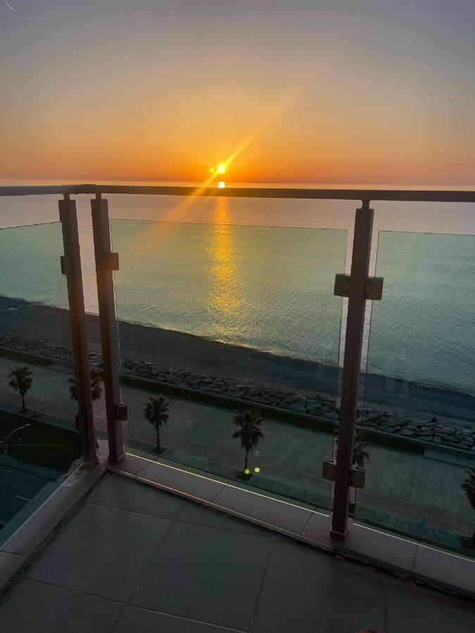 Zeyton Hotel Batumi Exterior photo